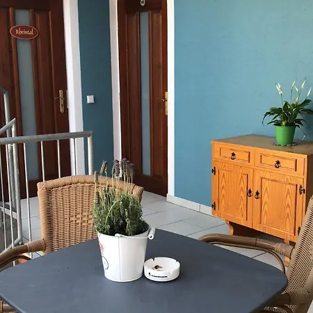 Rheinliebe Bistro Und Pension *