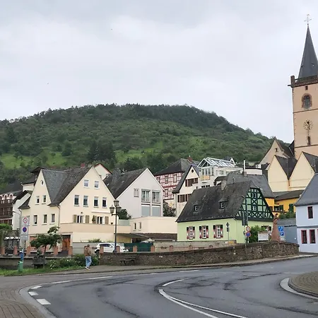 Guest house Rheinliebe Bistro Und Pension Lorch am Rhein